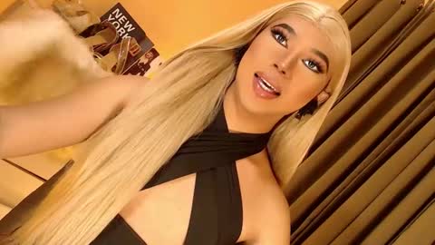 Ebony online show from 10.10.25