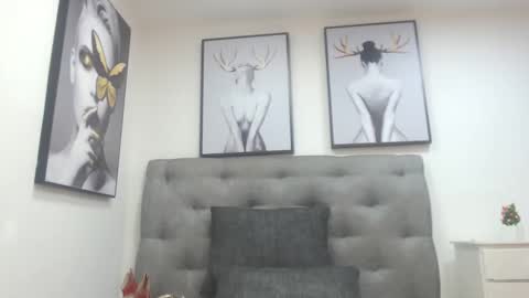 Snapshot of kendalcutex chatting on 02.28.25 Kendal online show from 02.28.25