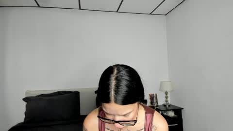 Kendal online show from 04.17.26