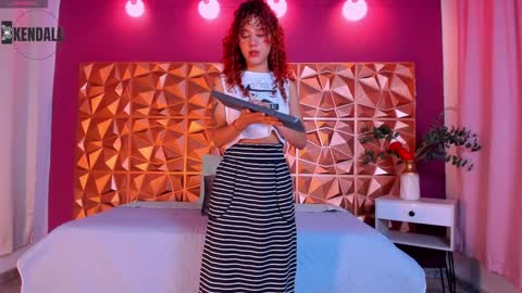 Kendall online show from 01.07.25