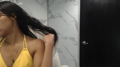 Snapshot of kendall69__ chatting on 12.05.24 kendall69__ online show from 12.05.24