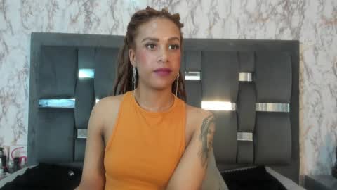 Snapshot of kendall__quinn chatting on 12.18.24 Kendall online show from 12.18.24