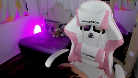 KendallHoule online show from 01.10.26