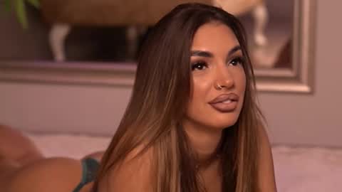 Kendal online show from 09.23.25