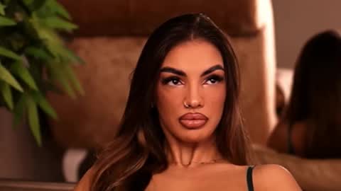 Kendal online show from 10.04.25