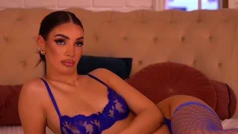 Kendal online show from 12.17.25