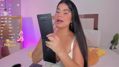 Snapshot of kendall_jonss chatting on 02.08.26 online show from 02.08.26