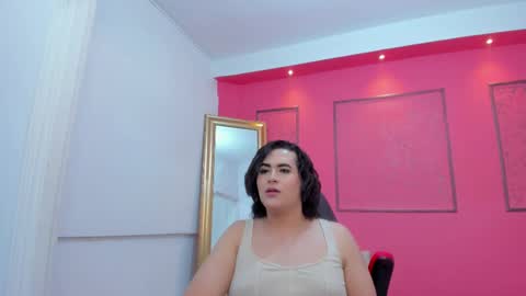Snapshot of kendall_roous chatting on 09.08.25 kendall_roous online show from 09.08.25