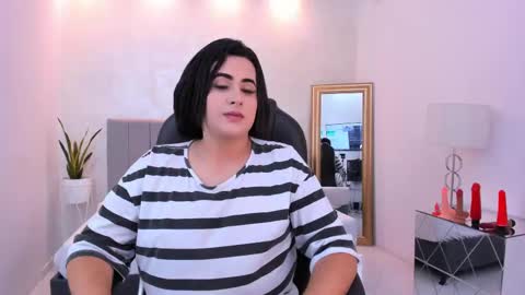 kendall_roous online show from 09.17.25