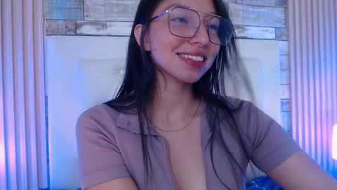 kendall_saenz online show from 10.10.25