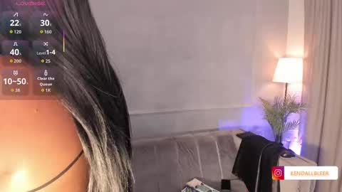 kendallbleer online show from 10.16.25