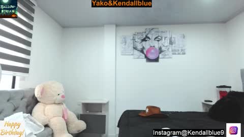 kendallblue online show from 10.31.25