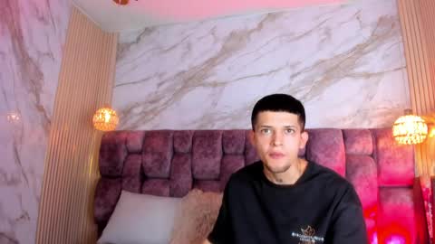 Kendall and Taylor online show from 04.22.26