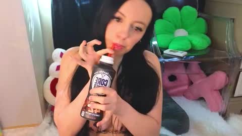 Kendall online show from 03.02.26