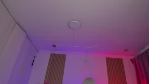 Kendall  online show from 10.25.25