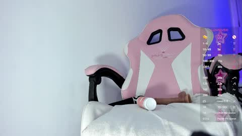 Snapshot of kendallwettt chatting on 02.24.26 Kendall online show from 02.24.26