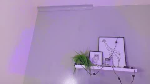 Snapshot of kendalmilleer chatting on 09.24.25   online show from 09.24.25