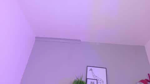 Snapshot of kendalmilleer chatting on 10.23.25   online show from 10.23.25