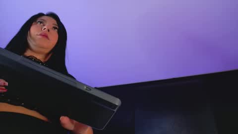 Snapshot of kendalmilleer chatting on 10.25.25   online show from 10.25.25