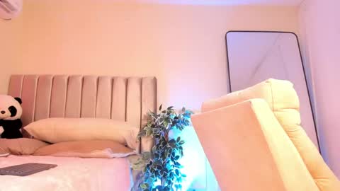 Lu online show from 05.18.26