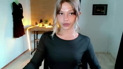 Snapshot of kendra_lunaxx chatting on 05.19.26 kendra_lunaxx online show from 05.19.26