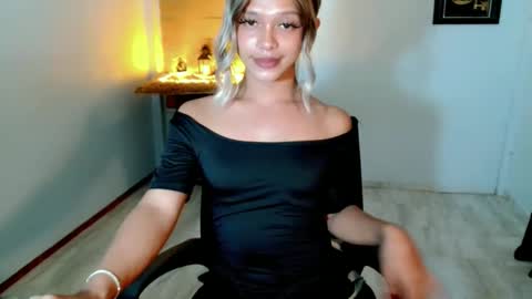 Snapshot of kendra_lunaxx chatting on 05.22.26 kendra_lunaxx online show from 05.22.26