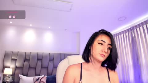 Snapshot of kendra_scoth chatting on 12.14.24 Kendra Scoth online show from 12.14.24