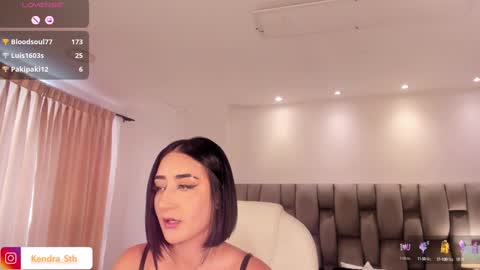 Snapshot of kendra_scoth chatting on 02.09.25 Kendra Scoth online show from 02.09.25