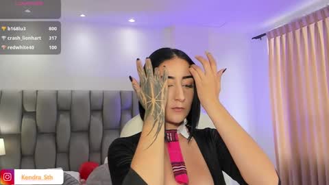 Snapshot of kendra_scoth chatting on 02.22.25 Kendra Scoth online show from 02.22.25