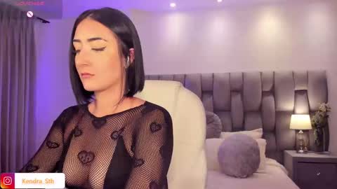 Snapshot of kendra_scoth chatting on 03.06.25 Kendra Scoth online show from 03.06.25