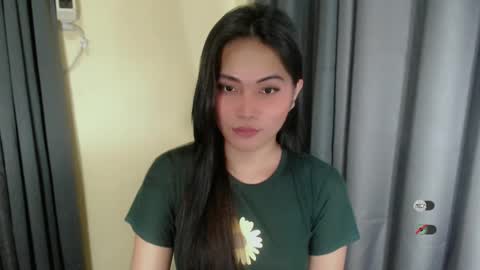 Snapshot of kendra_slut chatting on 03.12.25 K E N D R A online show from 03.12.25