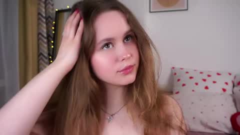 Kira online show from 04.10.26