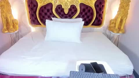 Kendral  online show from 10.19.25