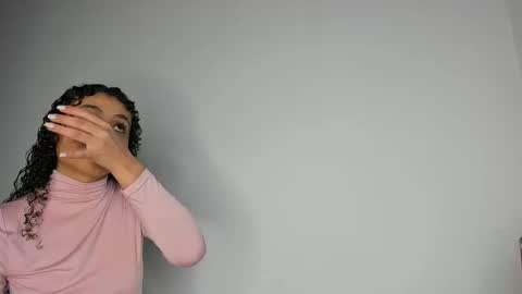 Kenia online show from 11.22.25