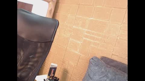 kenn_boy_ online show from 01.28.25