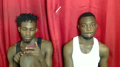 Kenia online show from 10.28.25