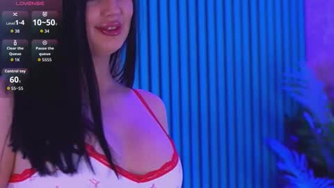 Snapshot of kenndramoon chatting on 02.14.26 Kendra online show from 02.14.26