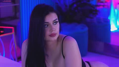 Snapshot of kenndramoon chatting on 02.19.26 Kendra online show from 02.19.26