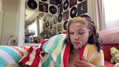 kennibby online show from 04.17.26