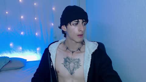 Snapshot of kenny__hot chatting on 12.10.24 kenny online show from 12.10.24