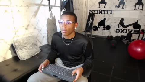 Snapshot of kenny_thompson_ chatting on 02.27.26 Kenny Thompson online show from 02.27.26