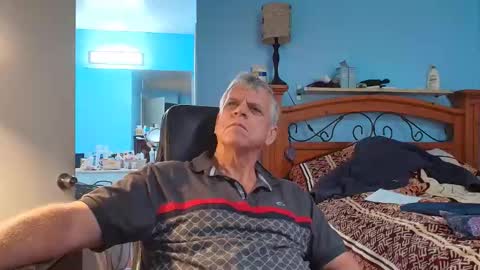 Snapshot of kent_ham chatting on 10.16.25 kent_ham online show from 10.16.25