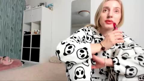 Kenzie online show from 01.26.25