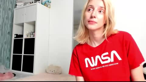 Kenzie online show from 03.06.25