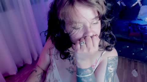 Kenzie online show from 03.03.25