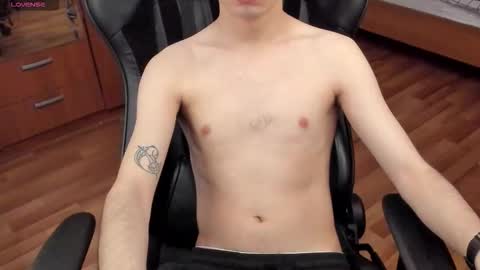 Looking for a moderator I PVT IS OPEN online show from 10.11.25