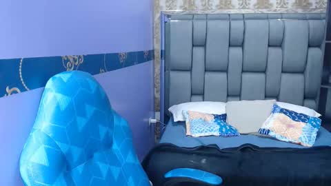 K E R L Y online show from 10.22.25