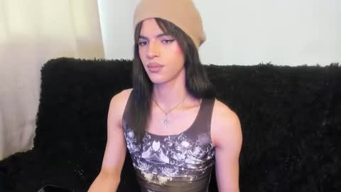 Snapshot of kerly_monroe chatting on 11.13.25 Kerly online show from 11.13.25