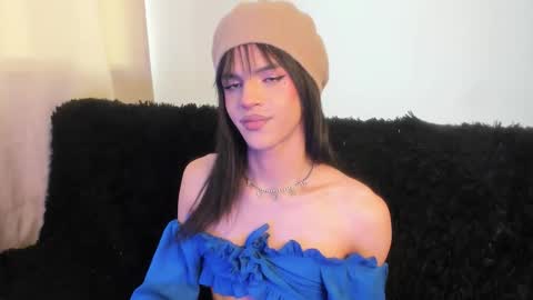 Snapshot of kerly_monroe chatting on 11.14.25 Kerly online show from 11.14.25