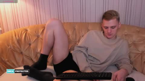 Snapshot of kerry_slay chatting on 01.17.25 Kerry online show from 01.17.25